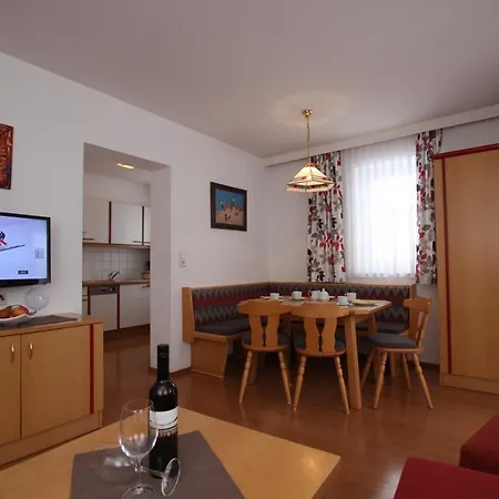 Bella Vista Apartments Nauders Exteriér fotografie